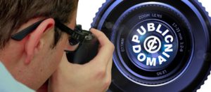 Photographers zooming in on a Public Domain labelled lense - borrwing images without copyright.