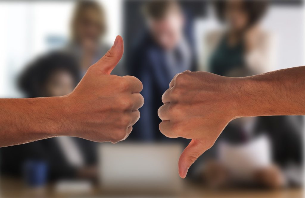 Thumbs up / thumbs down