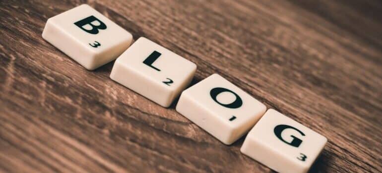 "Blog" written in cubes
