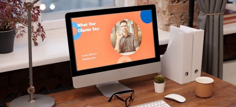 Screen with landing page.