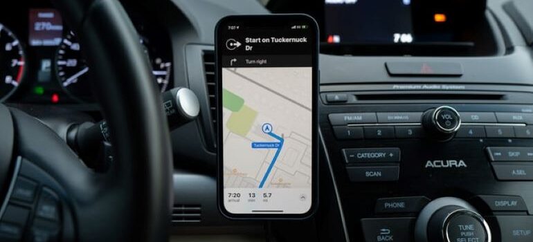 Installing apps for finding efficient routes is one of the tips for saving money on gas