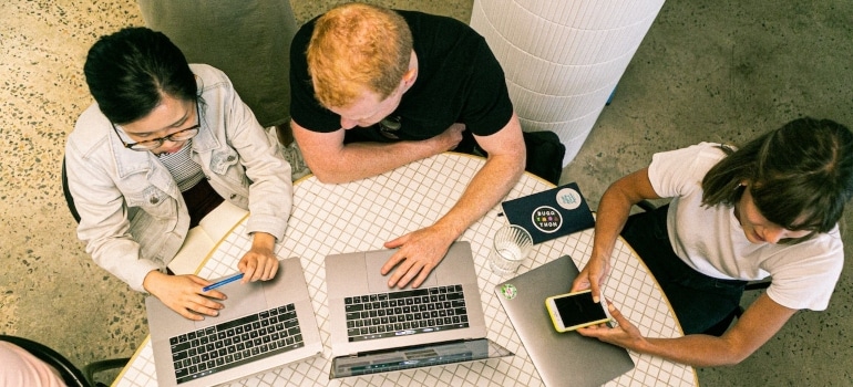 digital marketing team brainstorming together 
