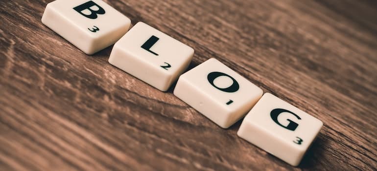 Blog letters on a table