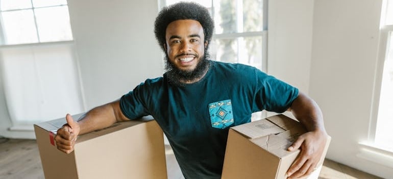 An employee of a successful moving company that knows why your moving site needs a Spanish language version