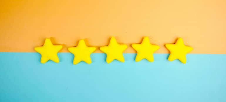 Star rating displayed as a key landing page trust signal